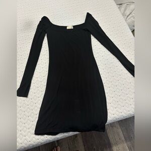 Wilfred Free Black dress Aritzia timeless